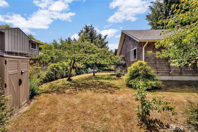 318 Duck Lake Drive NE, Ocean Shores, WA 98569