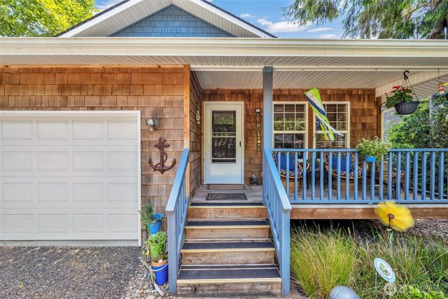 318 Duck Lake Drive NE, Ocean Shores, WA 98569