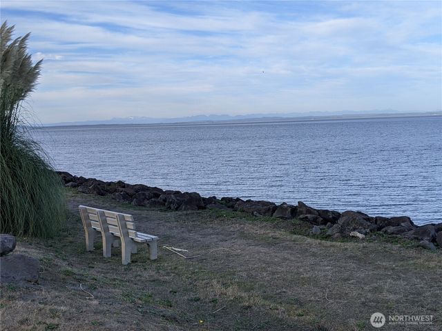 318 Duck Lake Drive NE, Ocean Shores, WA 98569