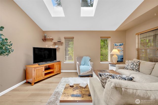 318 Duck Lake Drive NE, Ocean Shores, WA 98569