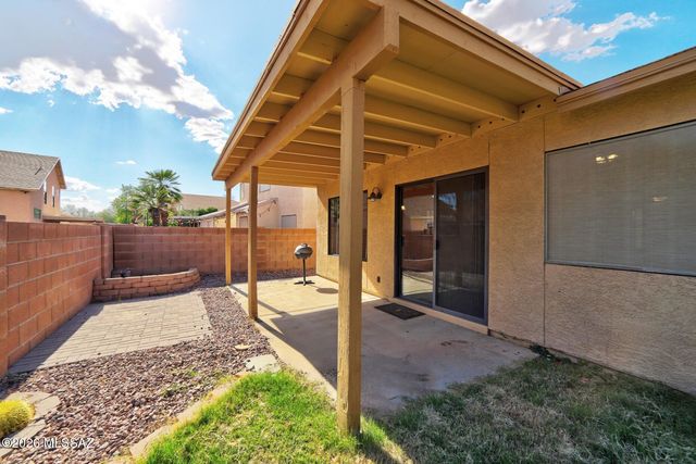 3067 W Country Hill Drive, Tucson, AZ 85742