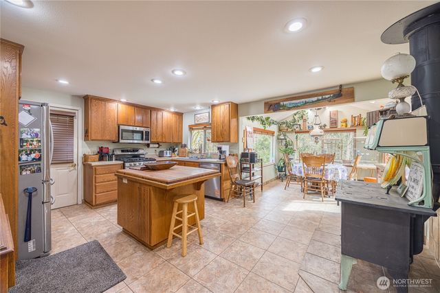 477 Wasankari Road, Port Angeles, WA 98363