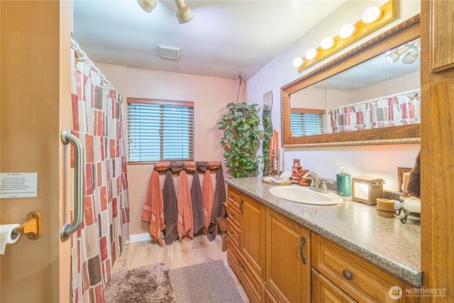 477 Wasankari Road, Port Angeles, WA 98363