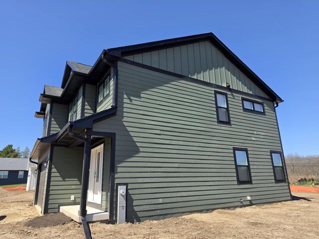 W3528 Park DRIVE, Lake Geneva, WI 53147