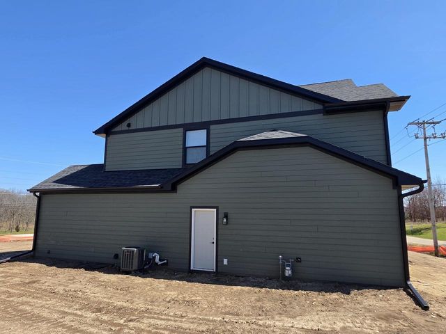 W3528 Park DRIVE, Lake Geneva, WI 53147