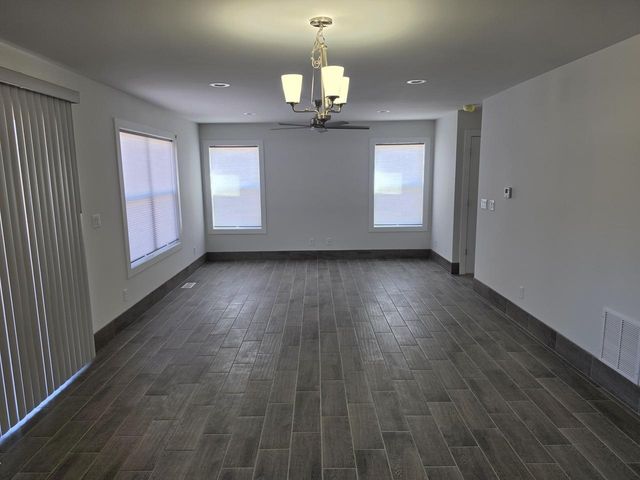 W3528 Park DRIVE, Lake Geneva, WI 53147