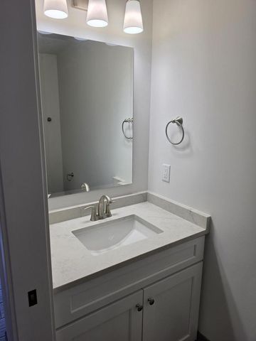 W3528 Park DRIVE, Lake Geneva, WI 53147