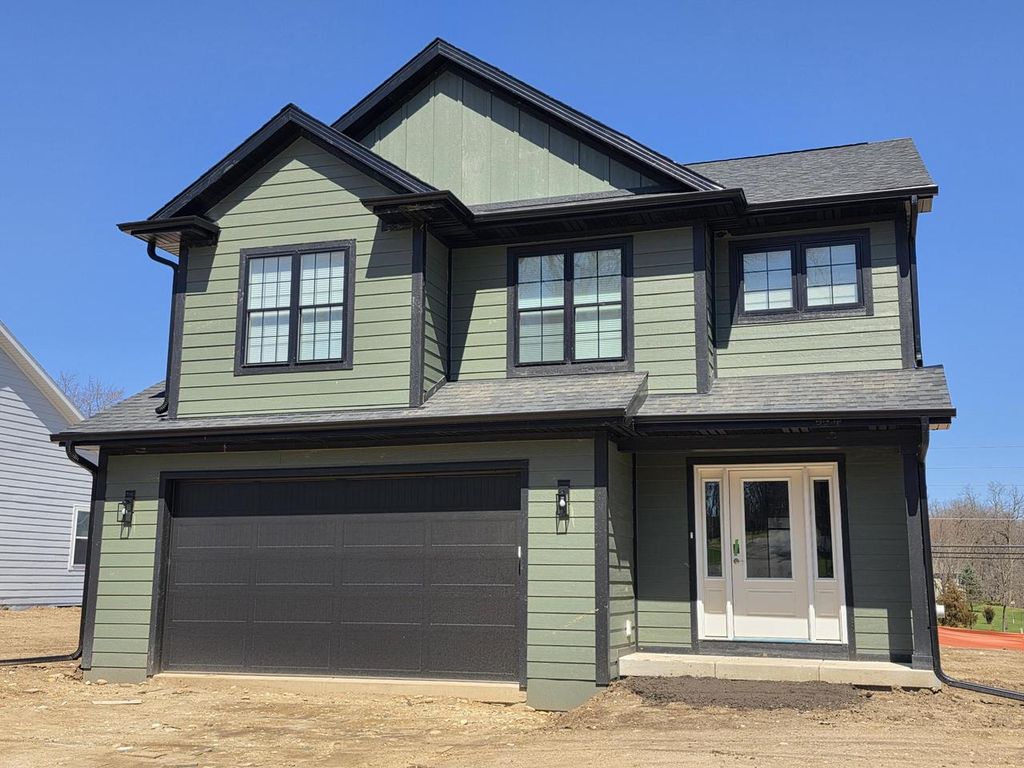 W3528 Park DRIVE, Lake Geneva, WI 53147