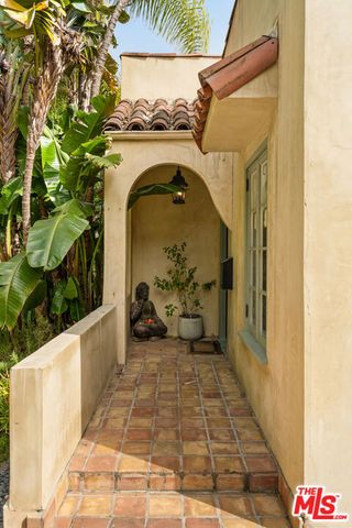 2206 5th Street, Santa Monica, CA 90405