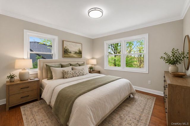 33 Tuscarora Drive, Centerport, NY 11721