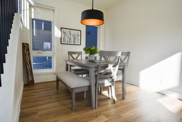 9405 S Cypress PLACE, Oak Creek, WI 53154