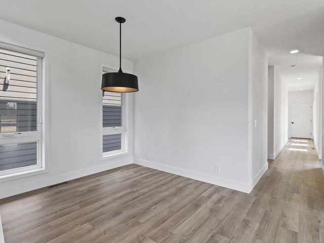 9405 S Cypress PLACE, Oak Creek, WI 53154