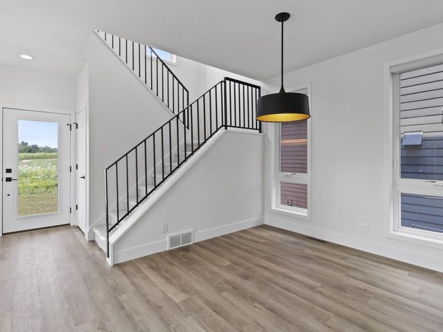 9405 S Cypress PLACE, Oak Creek, WI 53154