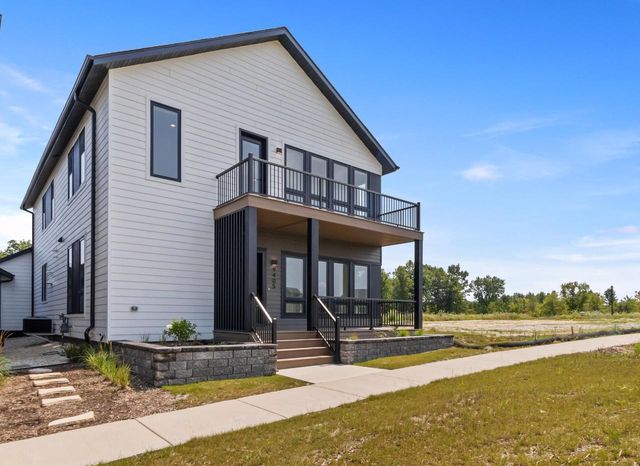 9405 S Cypress PLACE, Oak Creek, WI 53154