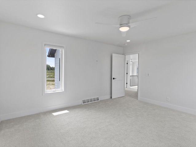 9405 S Cypress PLACE, Oak Creek, WI 53154