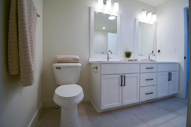 9405 S Cypress PLACE, Oak Creek, WI 53154