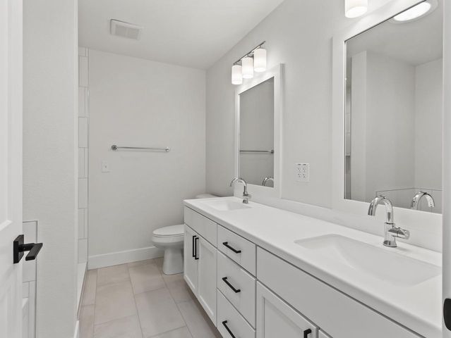 9405 S Cypress PLACE, Oak Creek, WI 53154