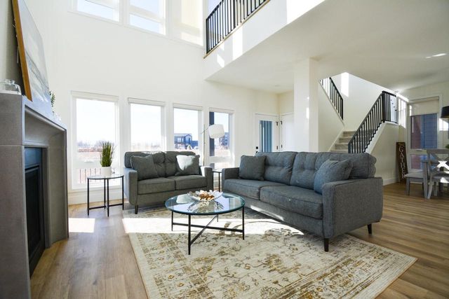 9405 S Cypress PLACE, Oak Creek, WI 53154