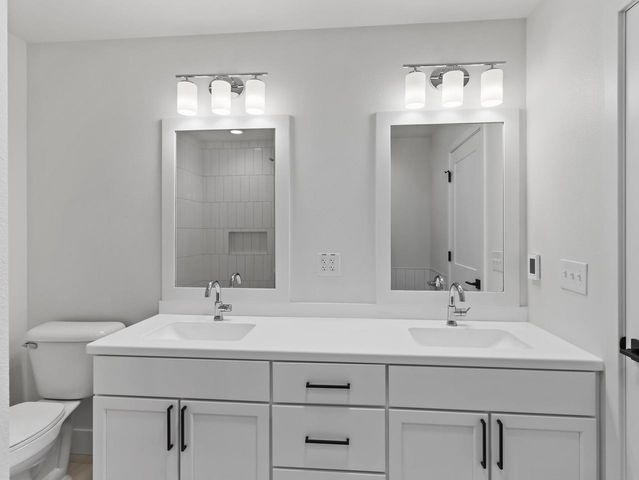 9405 S Cypress PLACE, Oak Creek, WI 53154