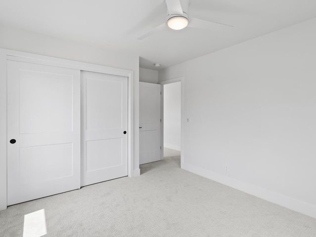 9405 S Cypress PLACE, Oak Creek, WI 53154