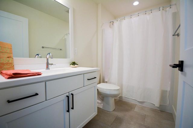 9405 S Cypress PLACE, Oak Creek, WI 53154