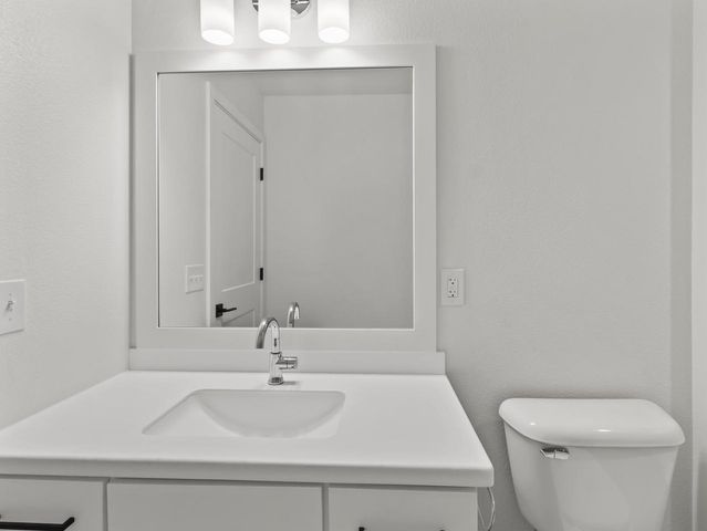 9405 S Cypress PLACE, Oak Creek, WI 53154