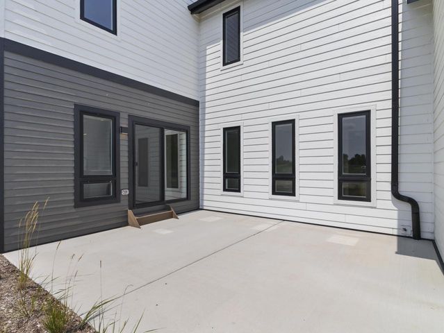 9405 S Cypress PLACE, Oak Creek, WI 53154