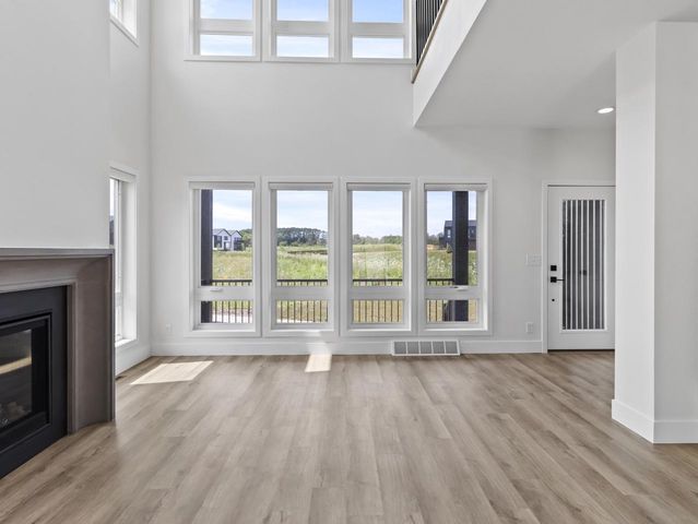 9405 S Cypress PLACE, Oak Creek, WI 53154