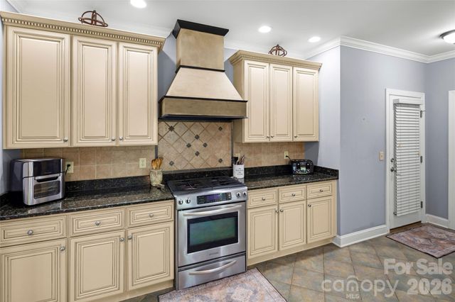 37 Stone House Road, Arden, NC 28704