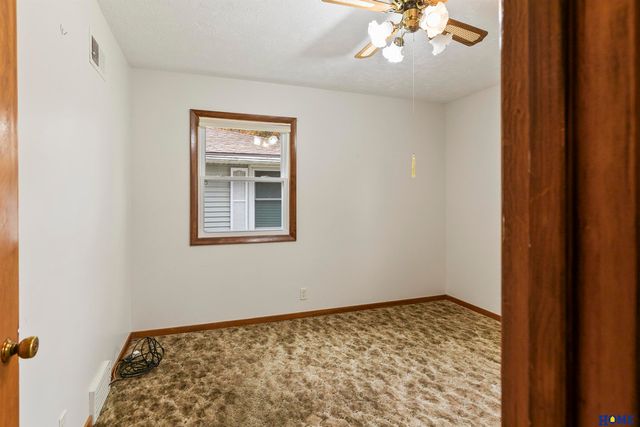 3448 N 52nd Street, Lincoln, NE 68504