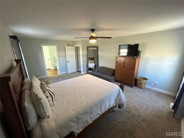 708 Boulder Way, Jerseyville, IL 62052