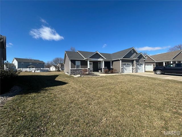 708 Boulder Way, Jerseyville, IL 62052