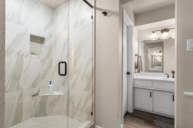 1715 Covemeadow Drive, Arlington, TX 76012