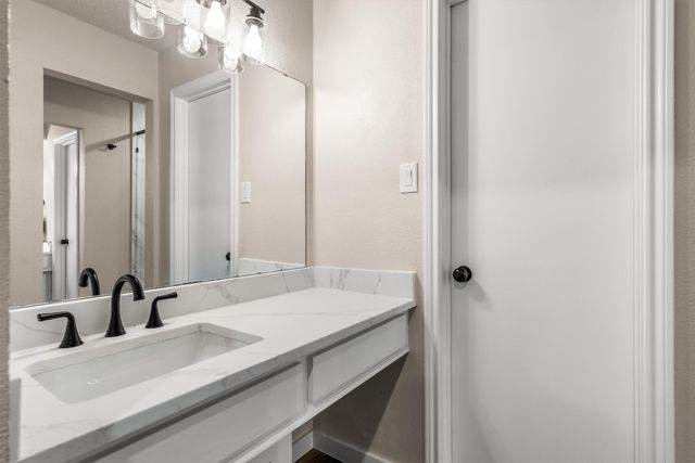 1715 Covemeadow Drive, Arlington, TX 76012