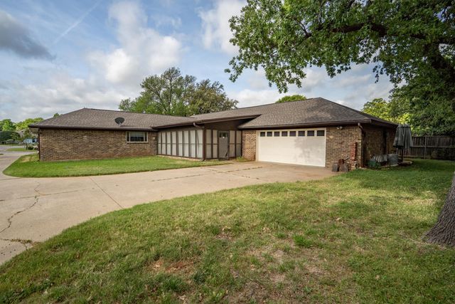 1715 Covemeadow Drive, Arlington, TX 76012