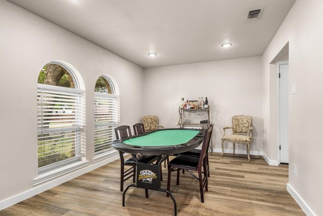 1715 Covemeadow Drive, Arlington, TX 76012