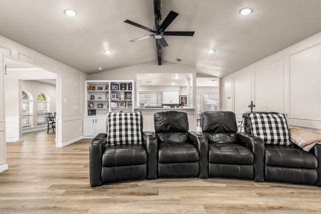 1715 Covemeadow Drive, Arlington, TX 76012