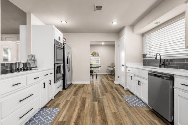 1715 Covemeadow Drive, Arlington, TX 76012