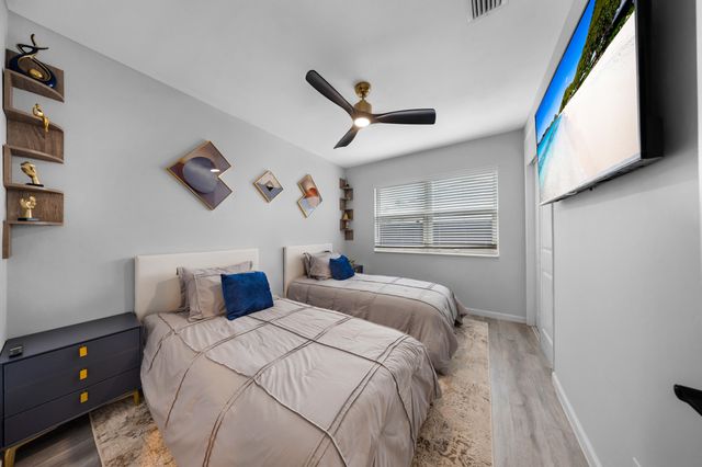 700 NE 16TH Court, Fort Lauderdale, FL 33305