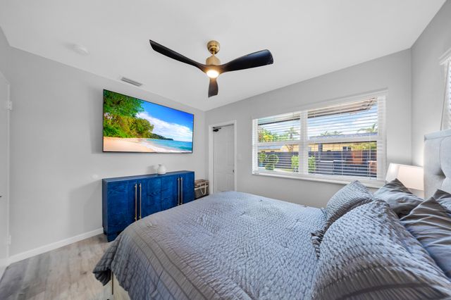700 NE 16TH Court, Fort Lauderdale, FL 33305