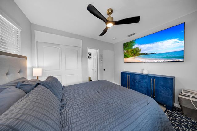 700 NE 16TH Court, Fort Lauderdale, FL 33305
