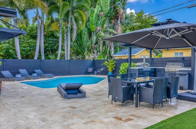 700 NE 16TH Court, Fort Lauderdale, FL 33305