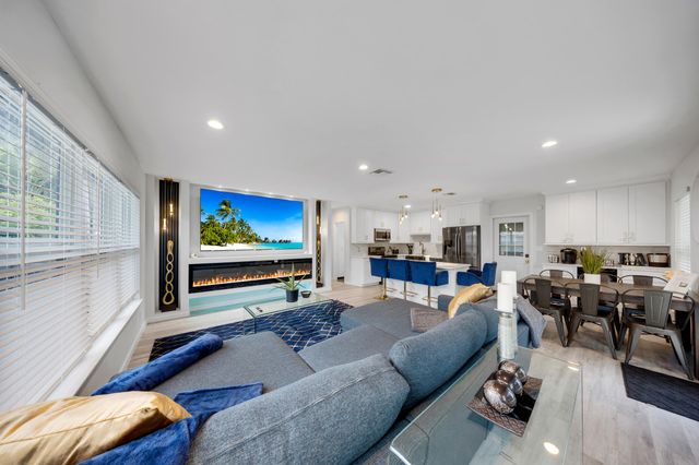 700 NE 16TH Court, Fort Lauderdale, FL 33305