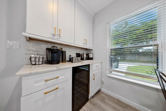 700 NE 16TH Court, Fort Lauderdale, FL 33305