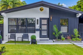 700 NE 16TH Court, Fort Lauderdale, FL 33305