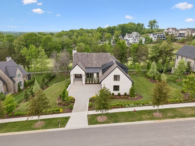 7577 Whiskey Rd, College Grove, TN 37046