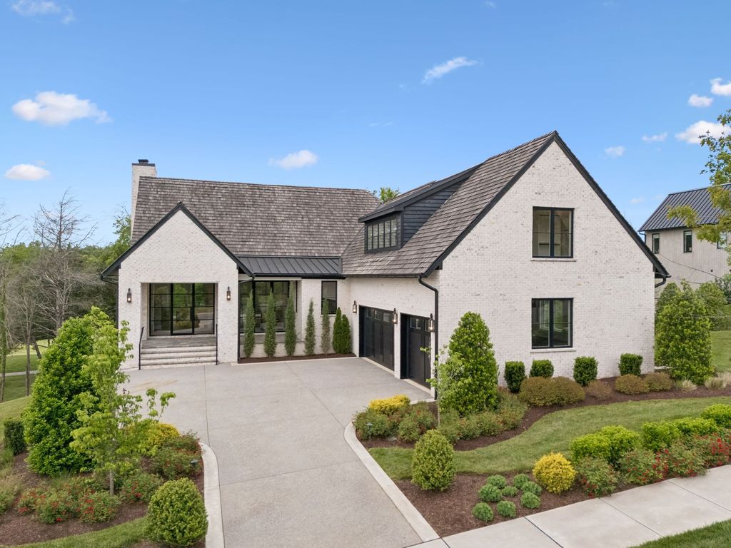 7577 Whiskey Rd, College Grove, TN 37046