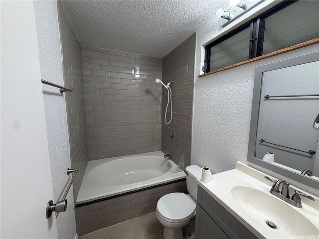 98-1772 Kaahumanu Street 57C, Pearl City, HI 96782