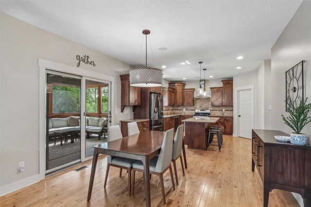 7025 Northwood Drive, Johnston, IA 50131