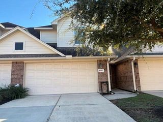10511 Willow Park View, Houston, TX 77070